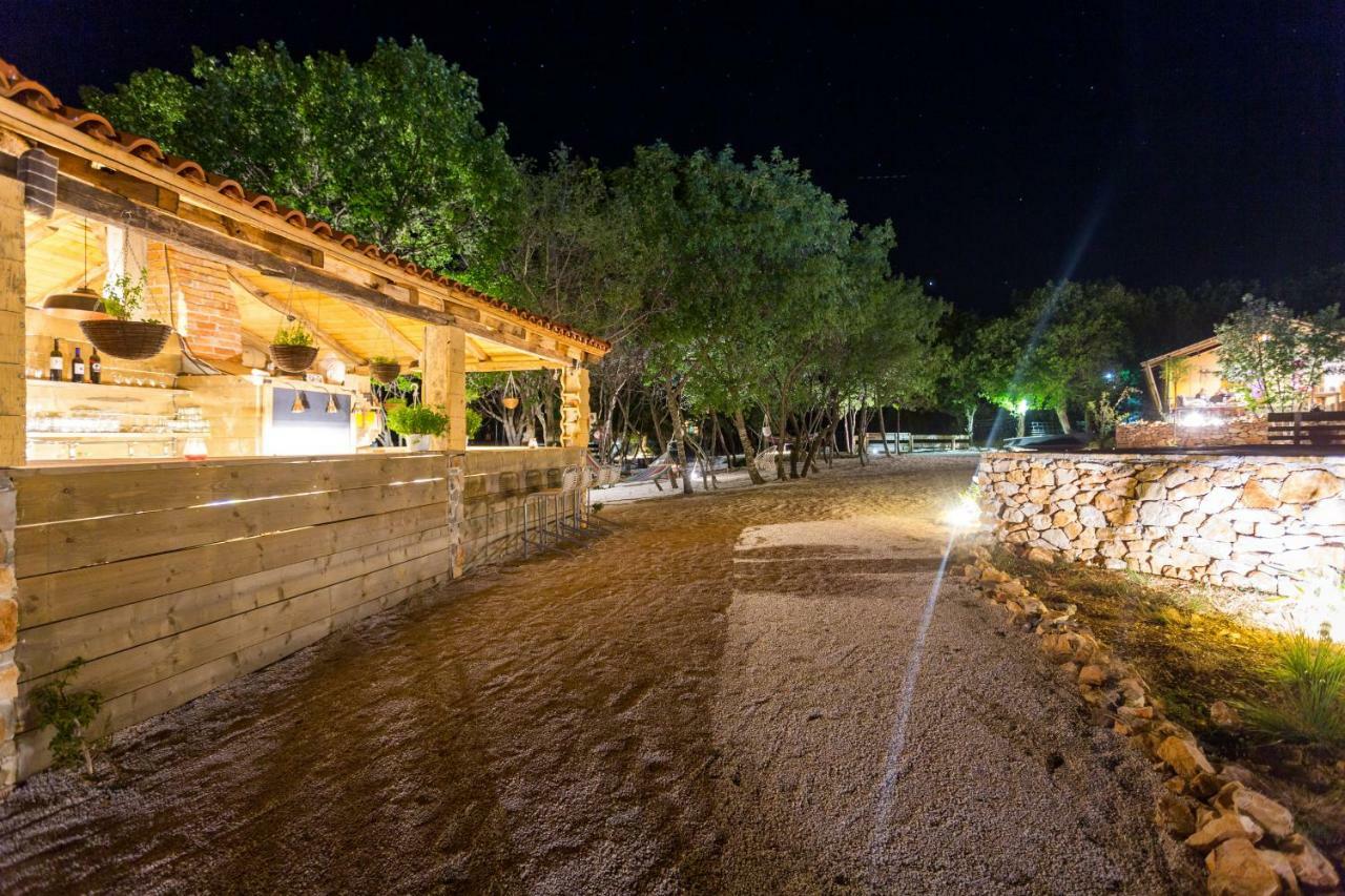Boutique Camping Nono Ban Hotell Gornji Humac Exteriör bild